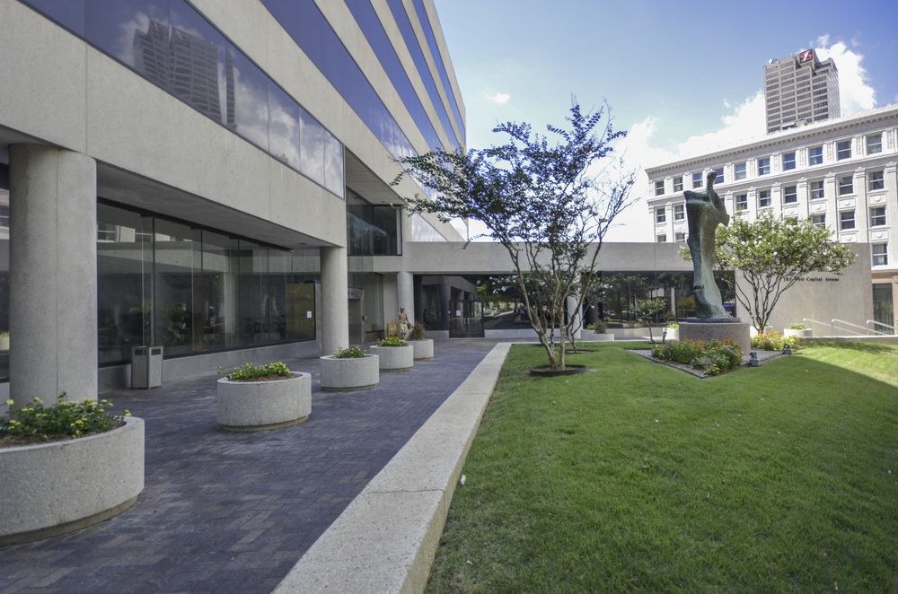 Two Union National Plaza: 105 W Capitol Ave, Little Rock, AR 72201